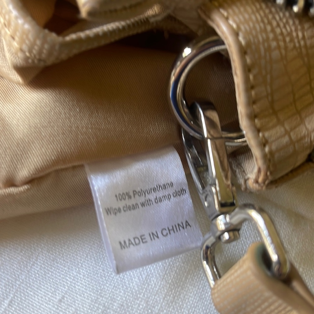 Free People Cross Body Purse with removable cross strap - Picture 6 of 11